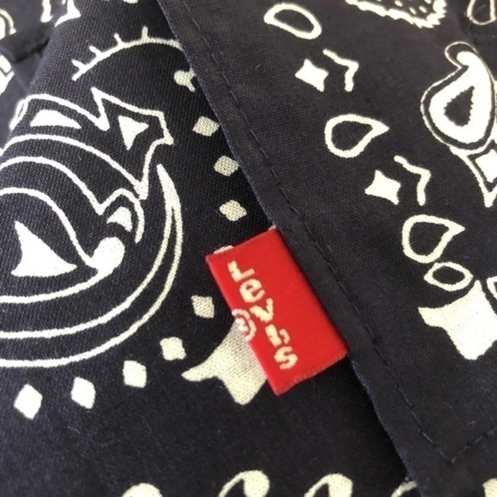Levi’s Pet Bandana Blue White Paisley Print One Size Summer Dog Cat Neck
